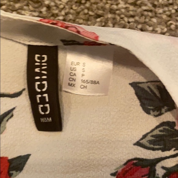 Rose pattern cardigan - Picture 2 of 3